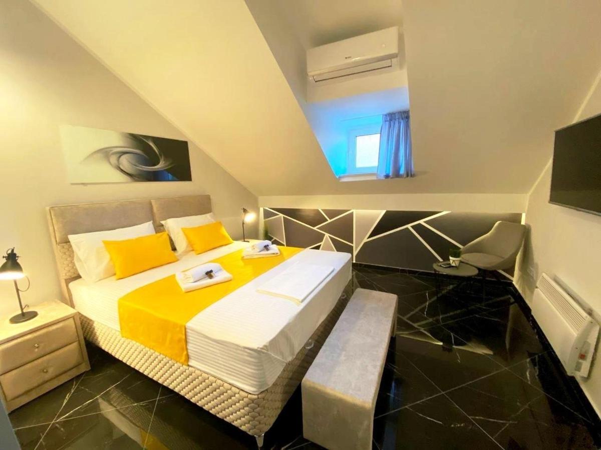 D & Sons Apartments Kotor Ngoại thất bức ảnh