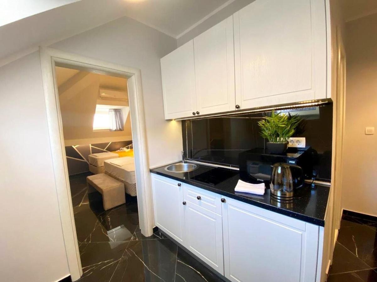 D & Sons Apartments Kotor Ngoại thất bức ảnh
