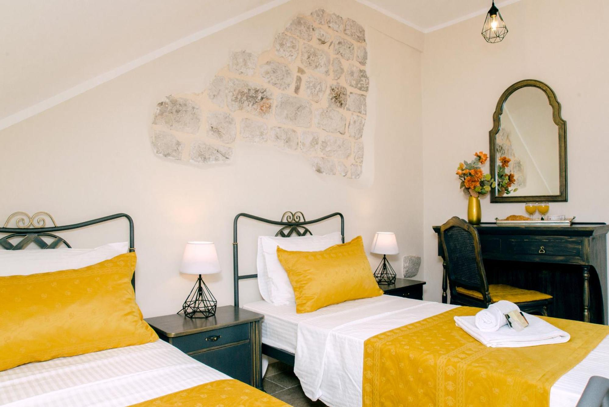 D & Sons Apartments Kotor Phòng bức ảnh
