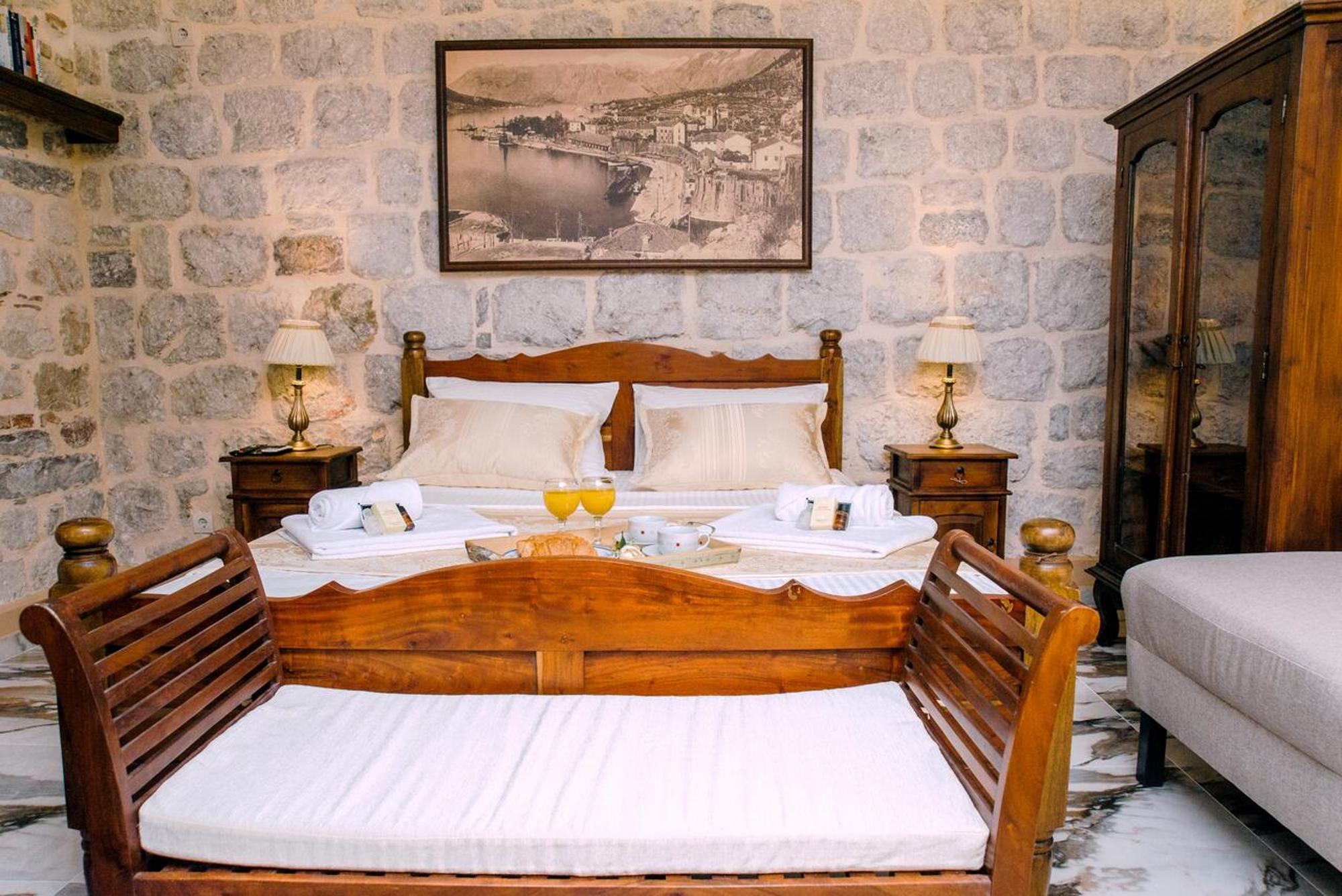 D & Sons Apartments Kotor Phòng bức ảnh