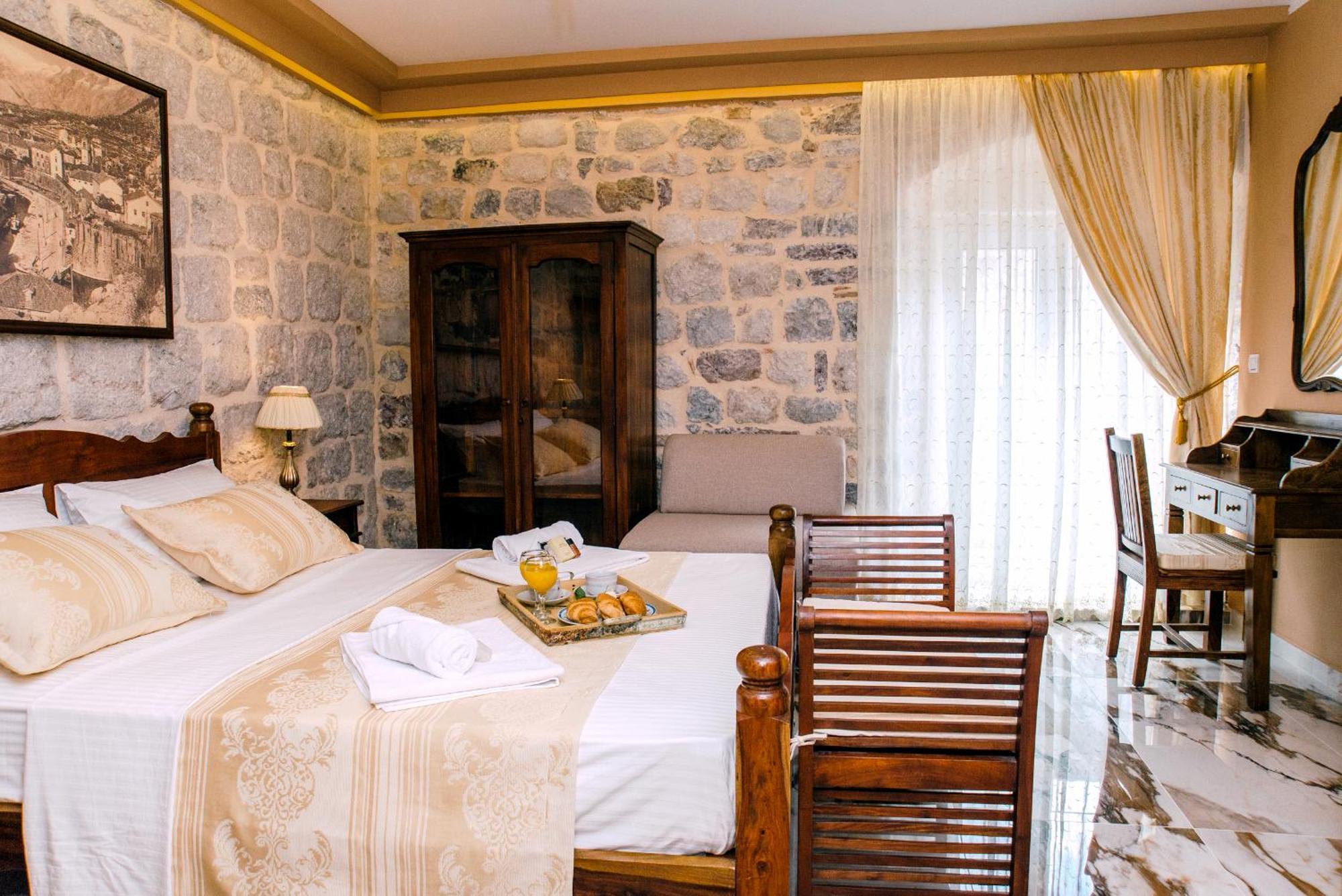 D & Sons Apartments Kotor Phòng bức ảnh