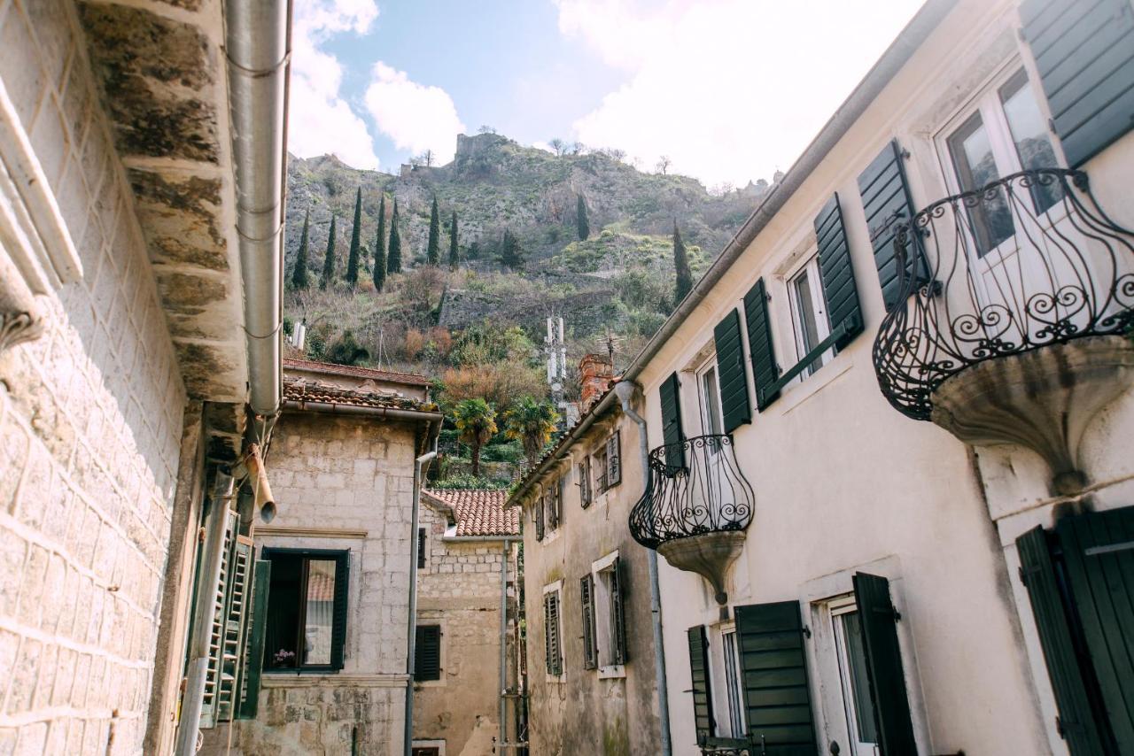 D & Sons Apartments Kotor Ngoại thất bức ảnh